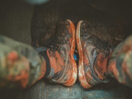 How To Get Paint Off Shoes? How To Get Paint Off Shoes?