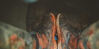 How To Get Paint Off Shoes? How To Get Paint Off Shoes?