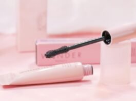 How To Get Mascara Out Of Clothes? How To Get Mascara Out Of Clothes?