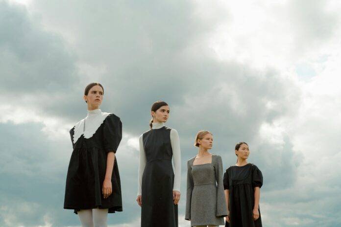 Lucy In The Sky Dresses Return Policy