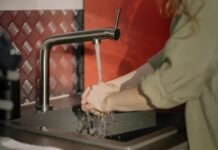 Where Can A Food Worker Wash Her Hands? Where Can A Food Worker Wash Her Hands?