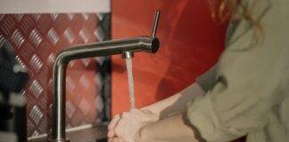 Where Can A Food Worker Wash Her Hands? Where Can A Food Worker Wash Her Hands?