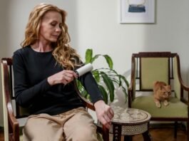 How To Remove Lint From Clothes?