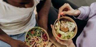 Why Does My Nose Run When I Eat Non Spicy Food? Why Does My Nose Run When I Eat Non Spicy Food?