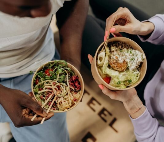 Why Does My Nose Run When I Eat Non Spicy Food? Why Does My Nose Run When I Eat Non Spicy Food?