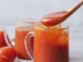 How To Get Tomato Sauce Out Of Clothes?